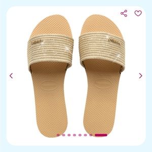 NWT Havaianas You Malta Metallic Sandals